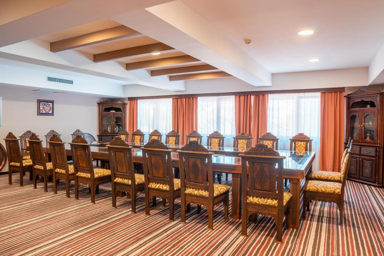 Garden City Hotel Konjic Eksteriør billede